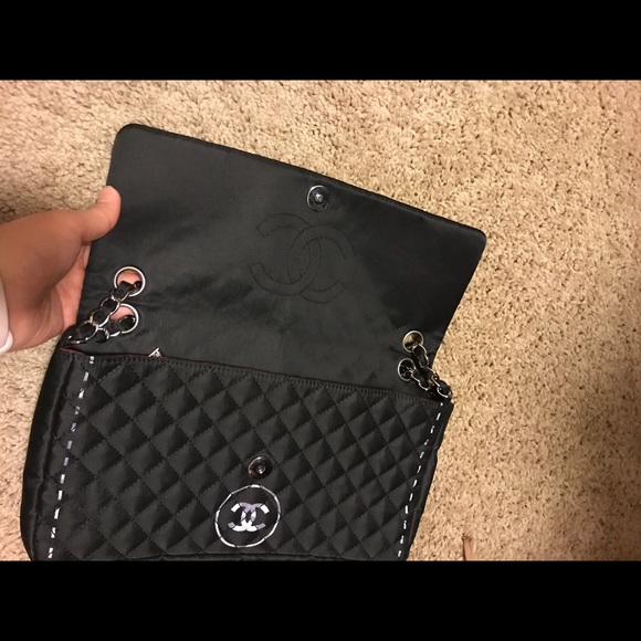 more photos! Chanel cc printed bag - Picture 7 of 7